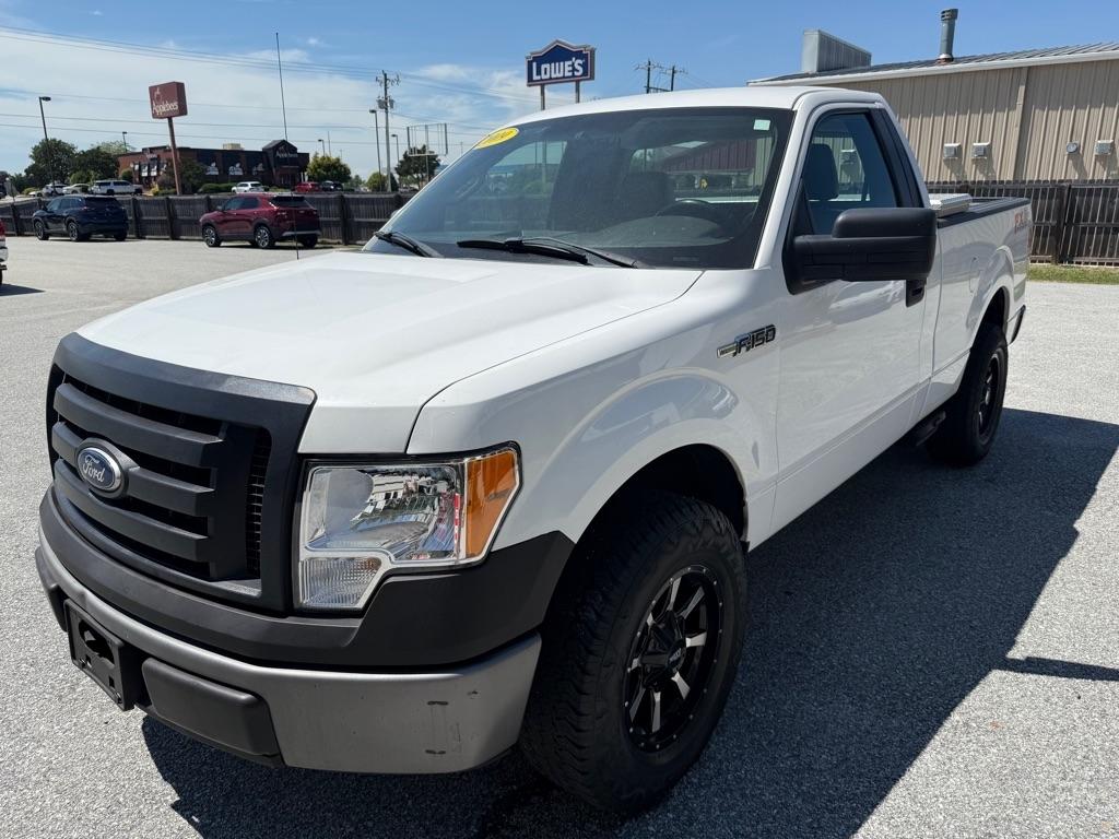 Ford F-150 2WD Reg Cab 145" XLT w/Midbox Prep 2009
