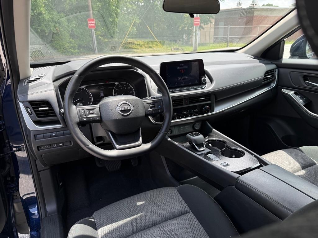 Nissan Rogue FWD SV 2025
