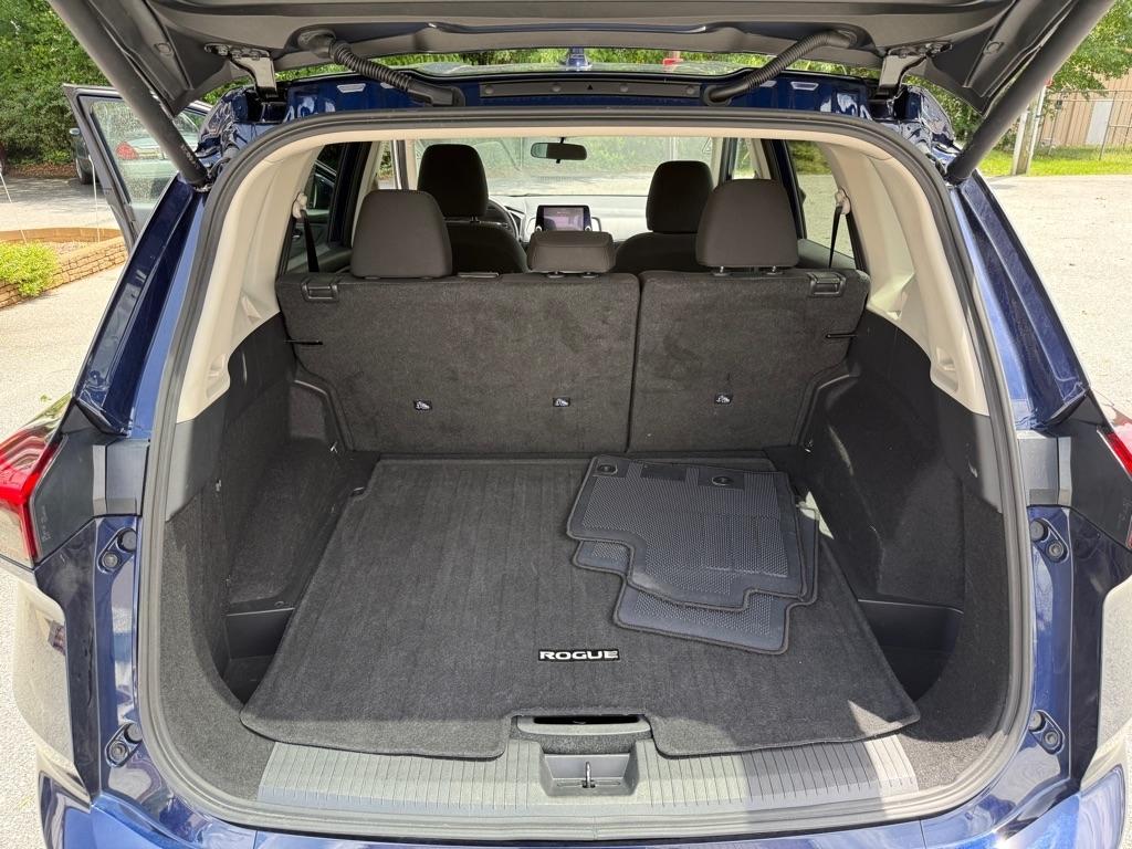 Nissan Rogue FWD SV 2025