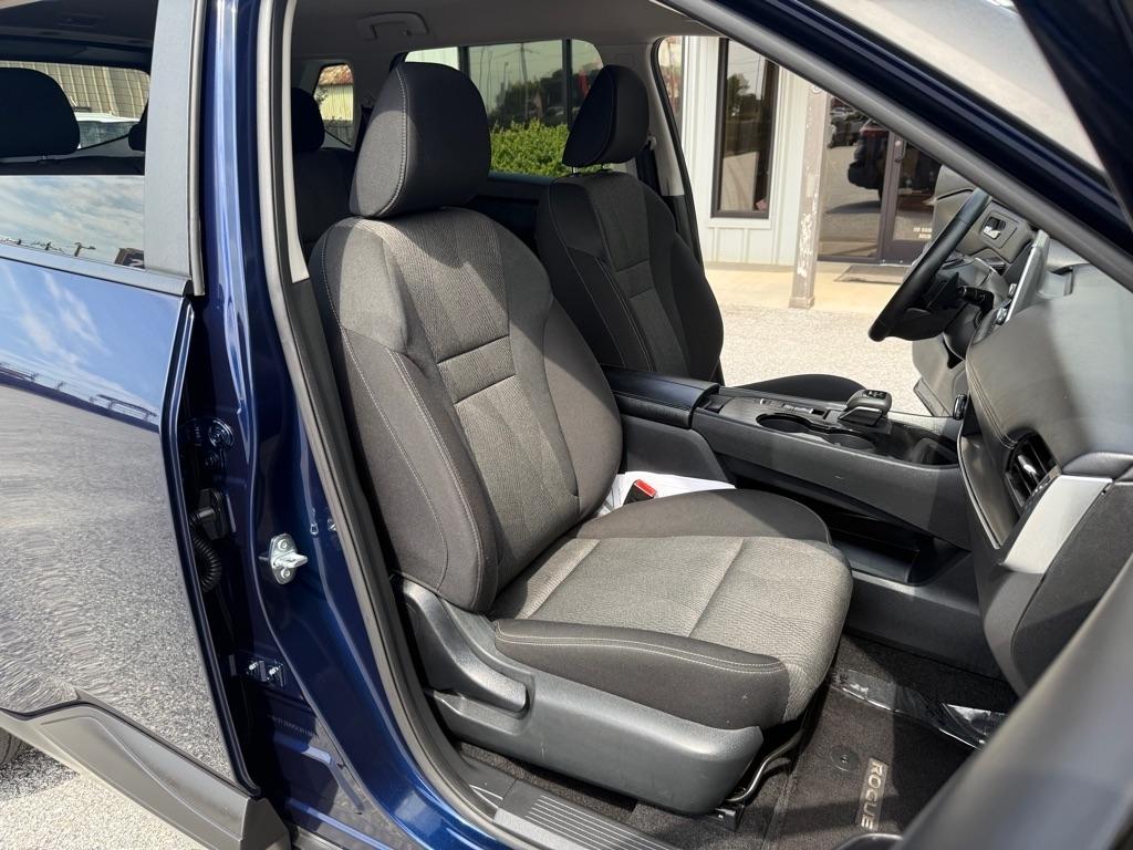 Nissan Rogue FWD SV 2025