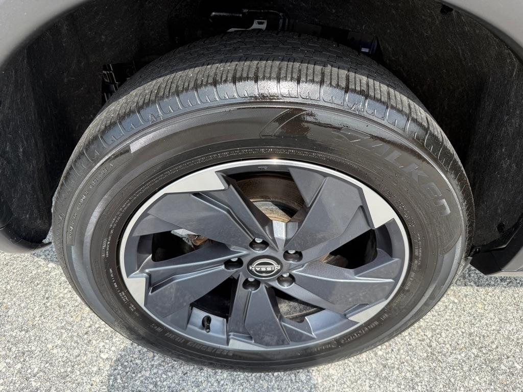 Nissan Rogue FWD SV 2025