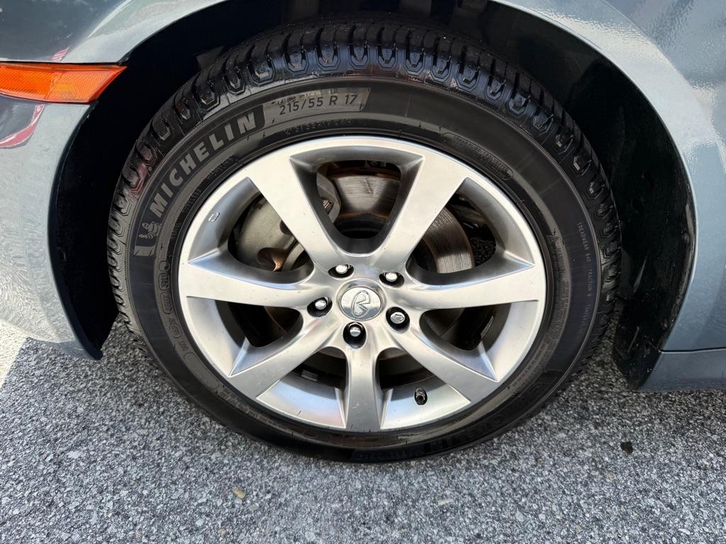 Infiniti G35 Sedan G35 4dr Sdn Auto 2005