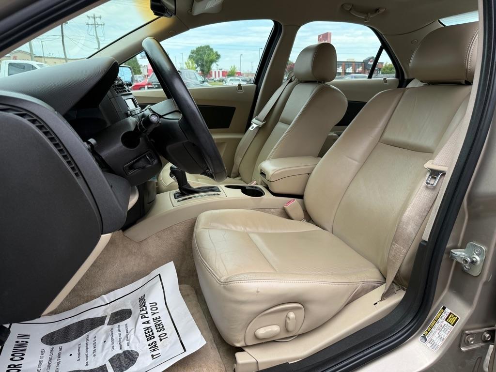 Cadillac CTS 4dr Sdn 2004