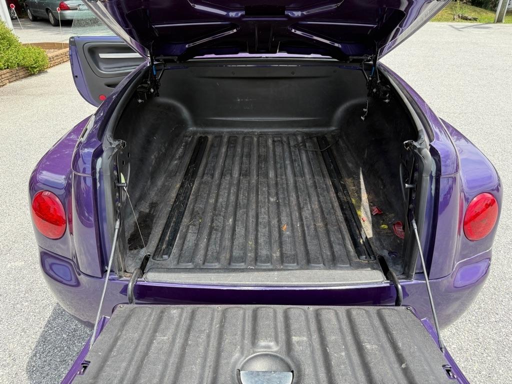 Chevrolet SSR Reg Cab 116.0" WB LS 2004