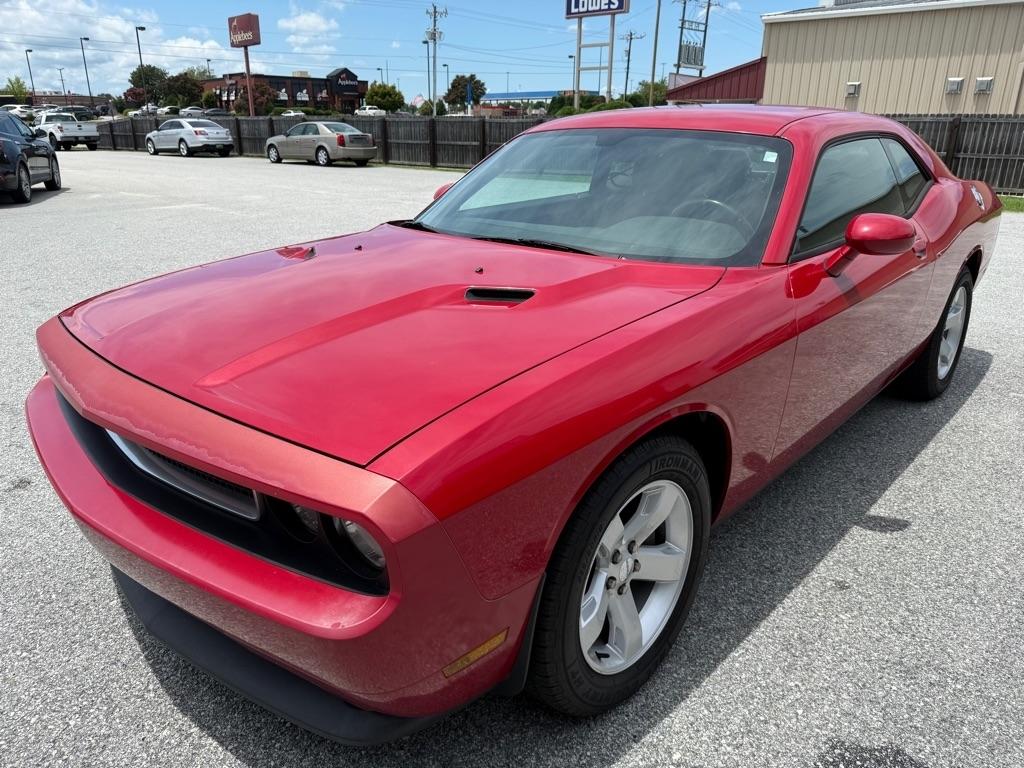 Dodge Challenger 2dr Cpe 2011