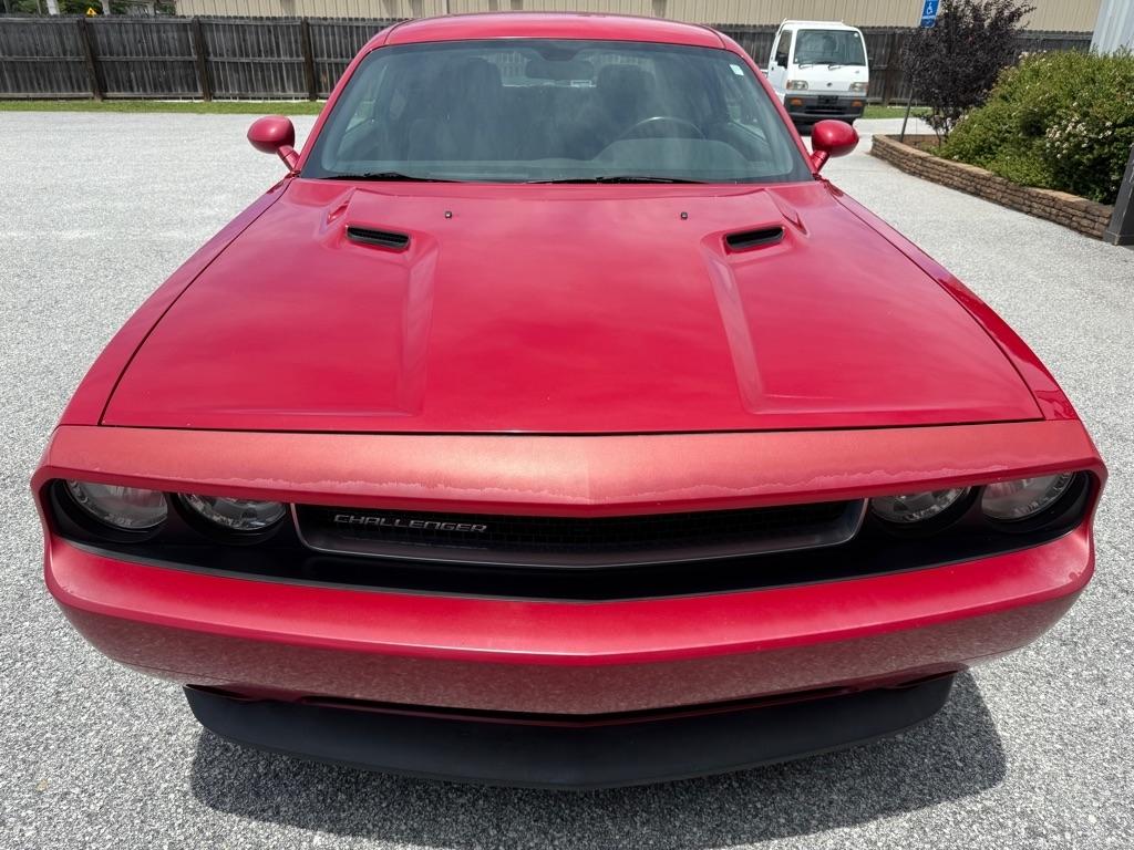 Dodge Challenger 2dr Cpe 2011