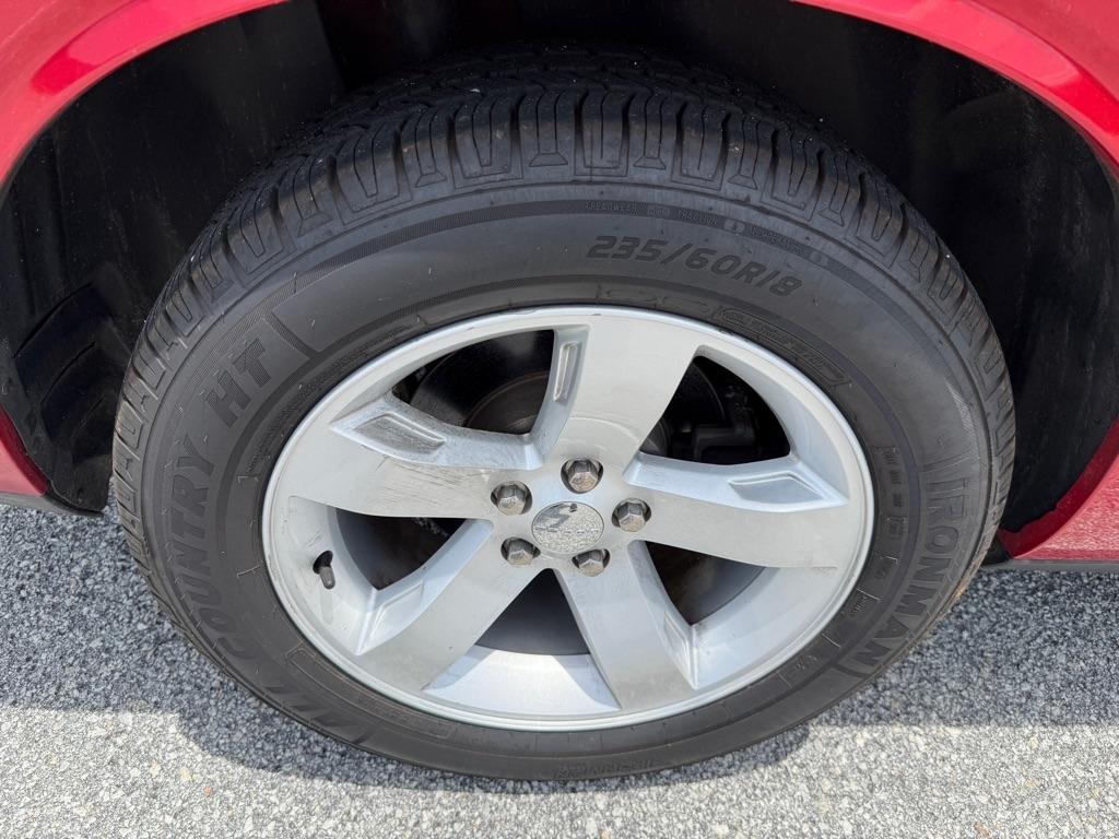 Dodge Challenger 2dr Cpe 2011