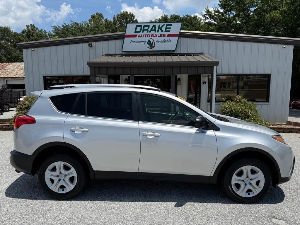 Toyota RAV4 AWD 4dr LE (Natl) 2015