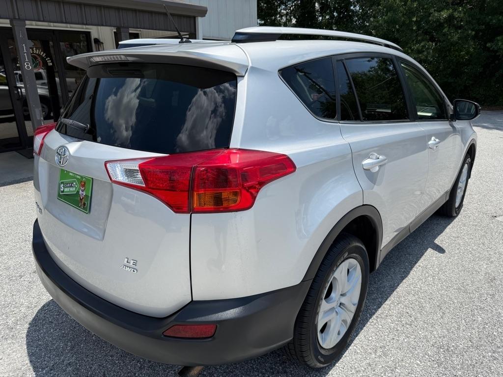 Toyota RAV4 AWD 4dr LE (Natl) 2015