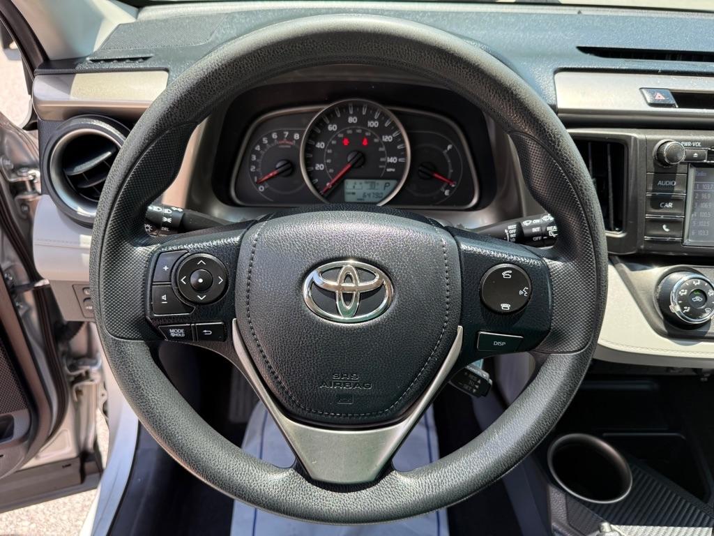Toyota RAV4 AWD 4dr LE (Natl) 2015