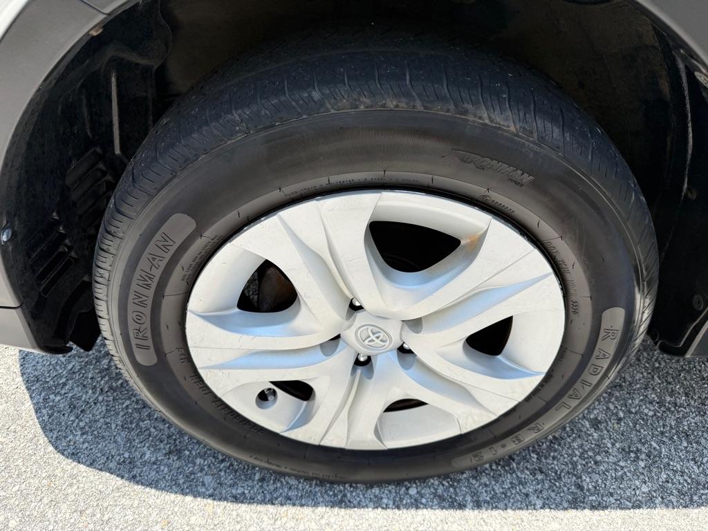 Toyota RAV4 AWD 4dr LE (Natl) 2015
