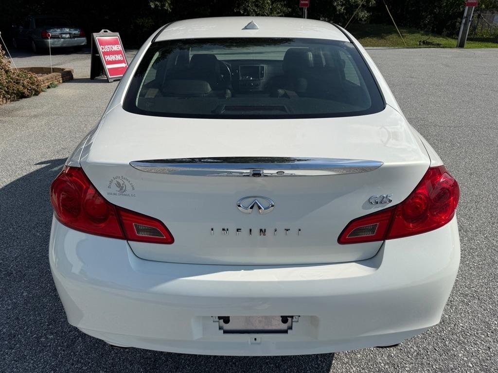 Infiniti G25 Sedan 4dr Journey RWD 2011