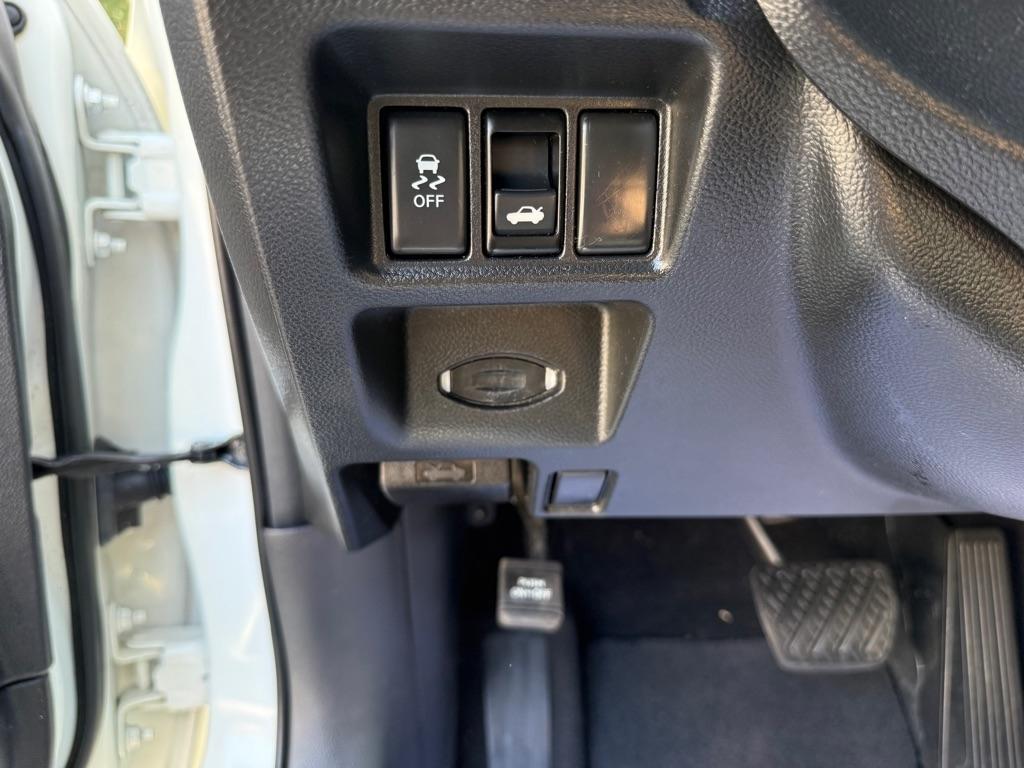 Infiniti G25 Sedan 4dr Journey RWD 2011