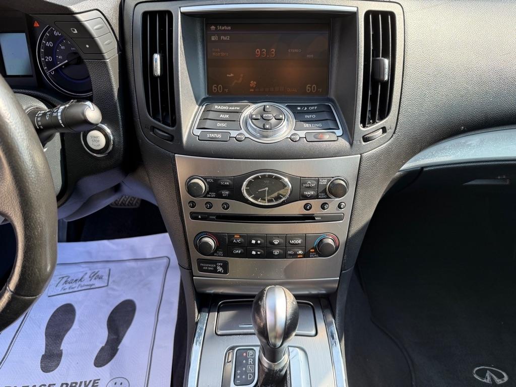 Infiniti G25 Sedan 4dr Journey RWD 2011