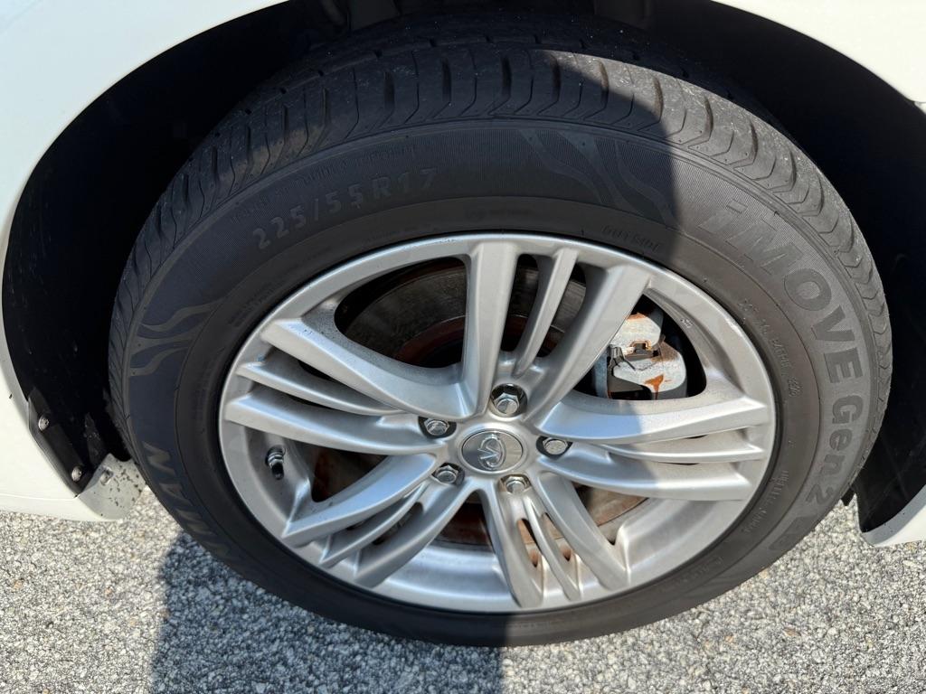 Infiniti G25 Sedan 4dr Journey RWD 2011