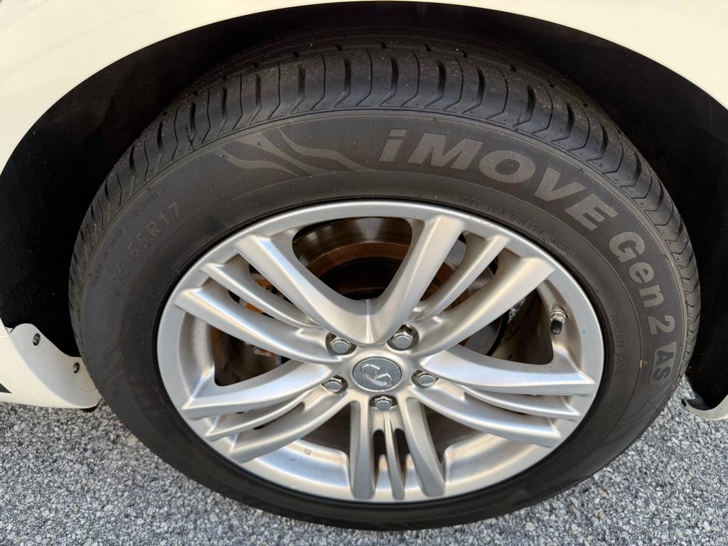 Infiniti G25 Sedan 4dr Journey RWD 2011