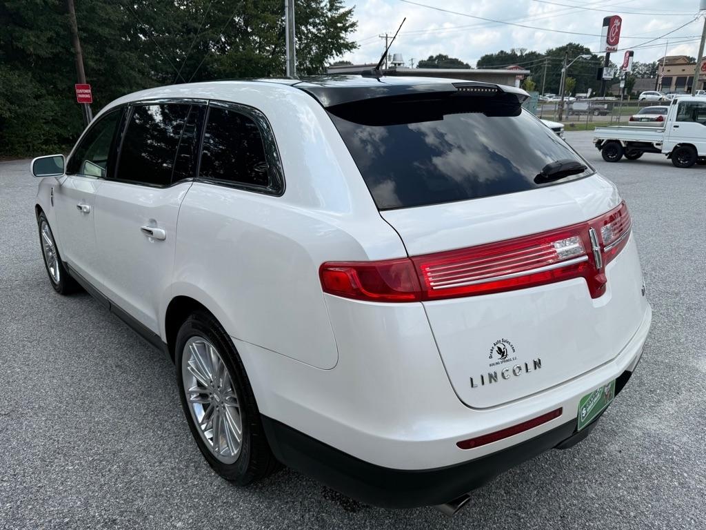 Lincoln MKT 3.5L AWD Elite 2017