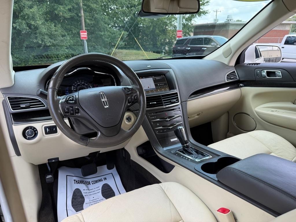 Lincoln MKT 3.5L AWD Elite 2017