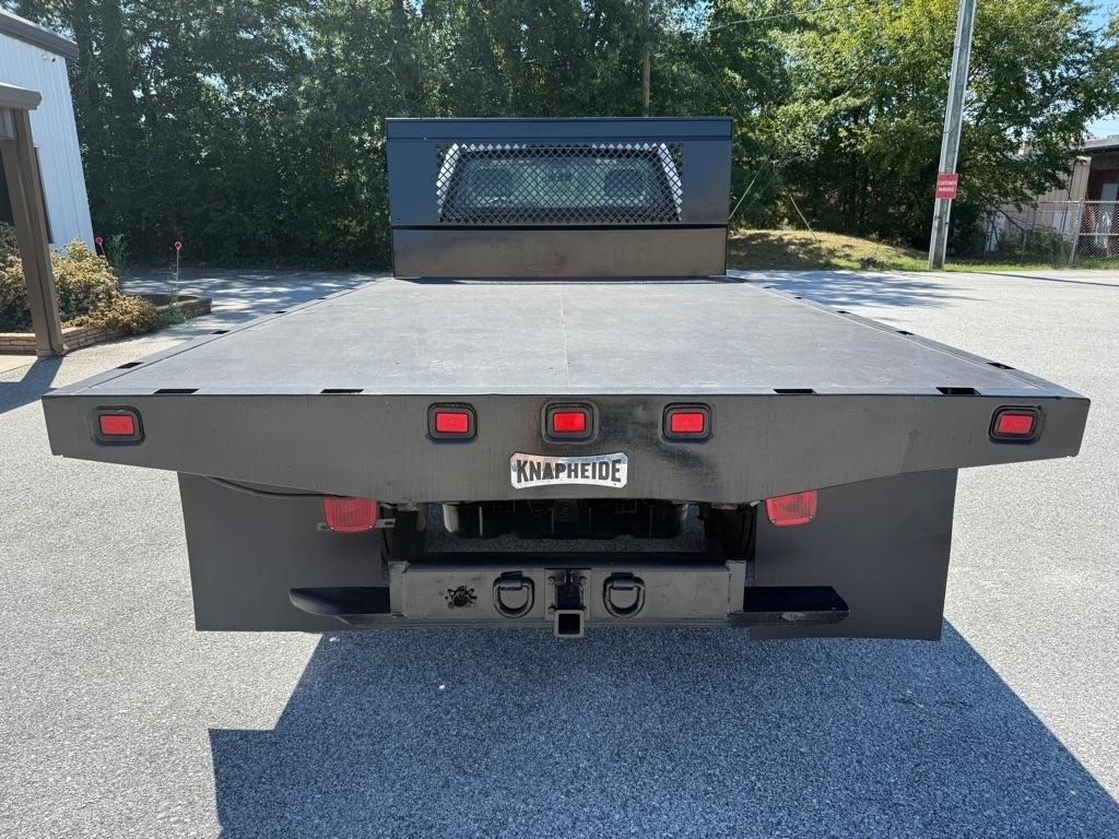 Ford Super Duty F-450 DRW XLT 2WD Reg Cab 145" WB 60" CA 2017