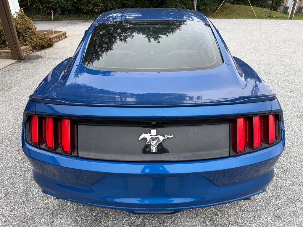 Ford Mustang V6 Fastback 2017