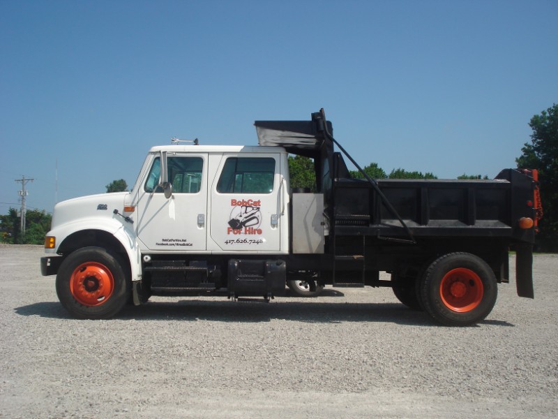 Used 2000 International 4700 DIESEL CREW CAB 4DR DUMP BED 2WD for Sale