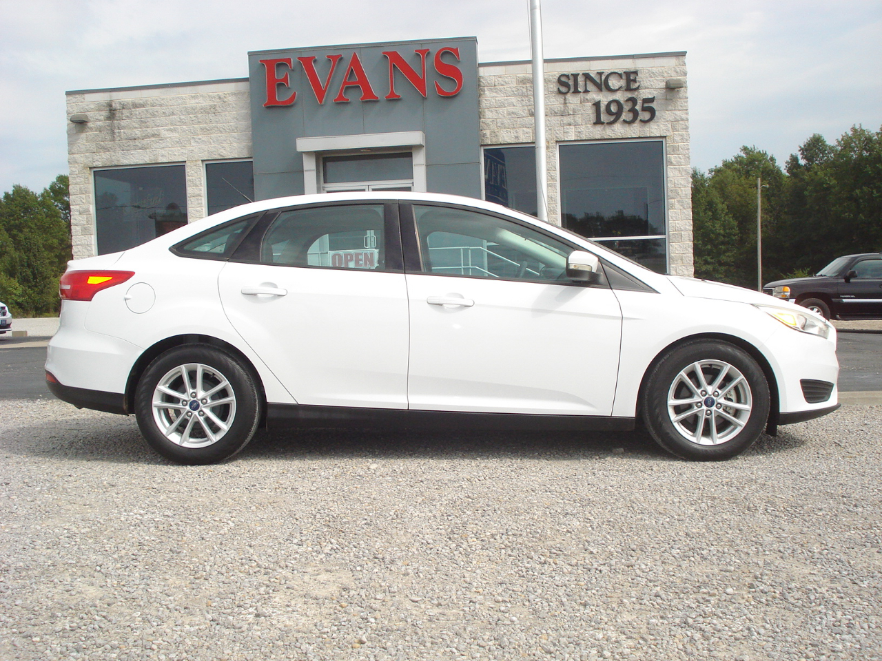 Used 2016 Ford Focus SE Sedan for Sale in pittsburg KS 66762 Evans Motors
