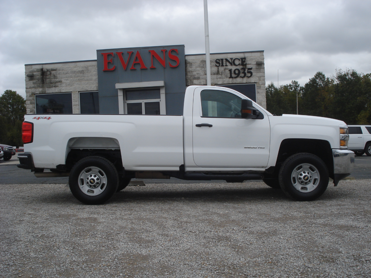 2017 Chevrolet Silverado 2500HD 2DR LONG BED REGULAR CAB Truck 4WD