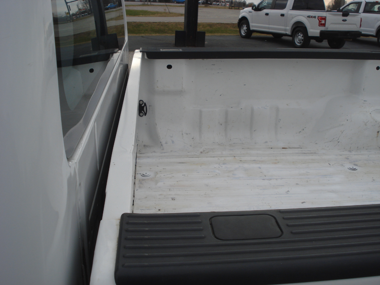 Ford F-350 SD XL Crew Cab Long Bed DRW 4WD 2016