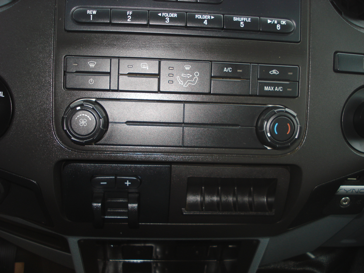 Ford F-350 SD XL Crew Cab Long Bed DRW 4WD 2016