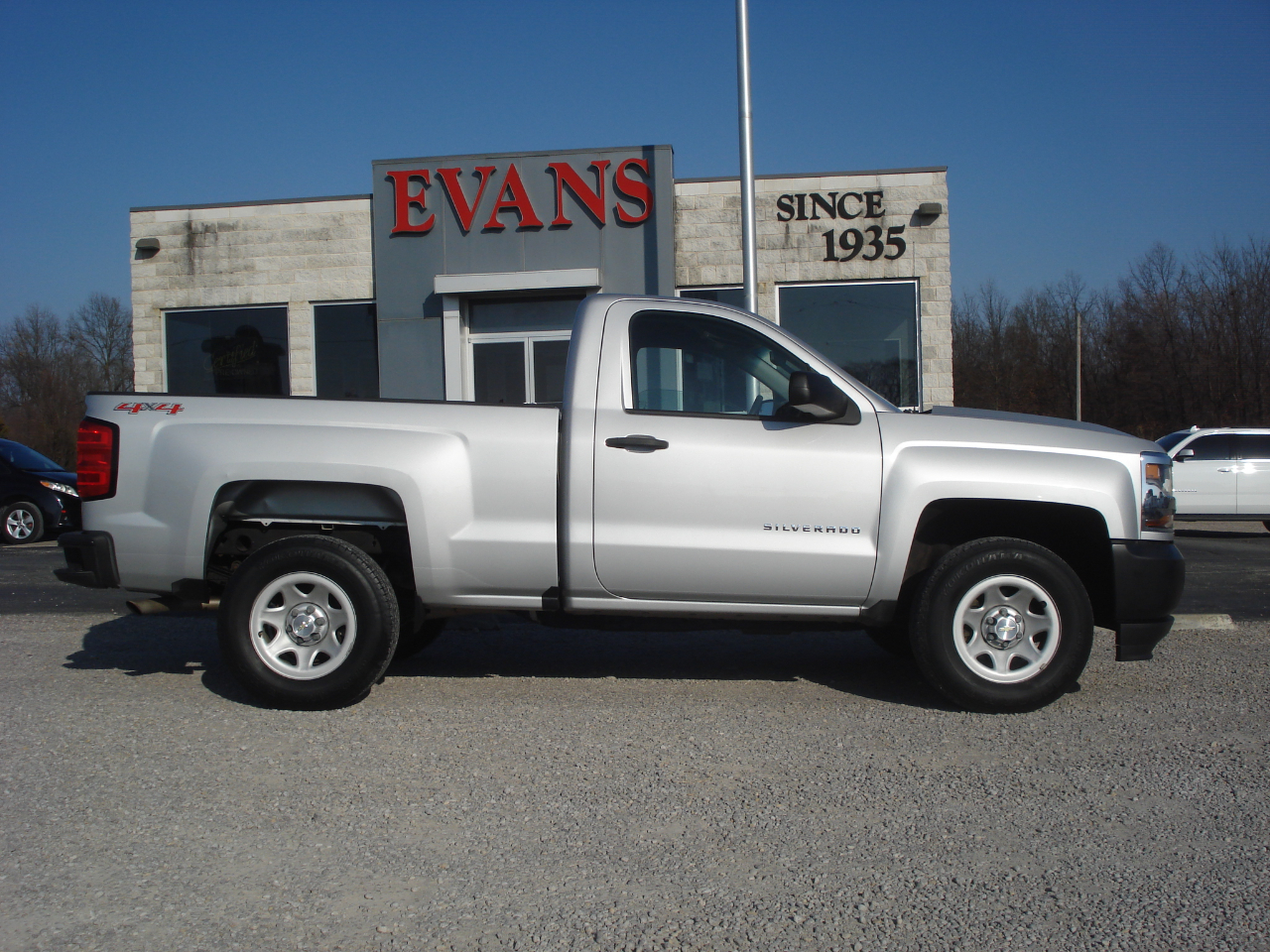 2016 Chevrolet Silverado 1500 REGULAR CAB Short Box 4WD