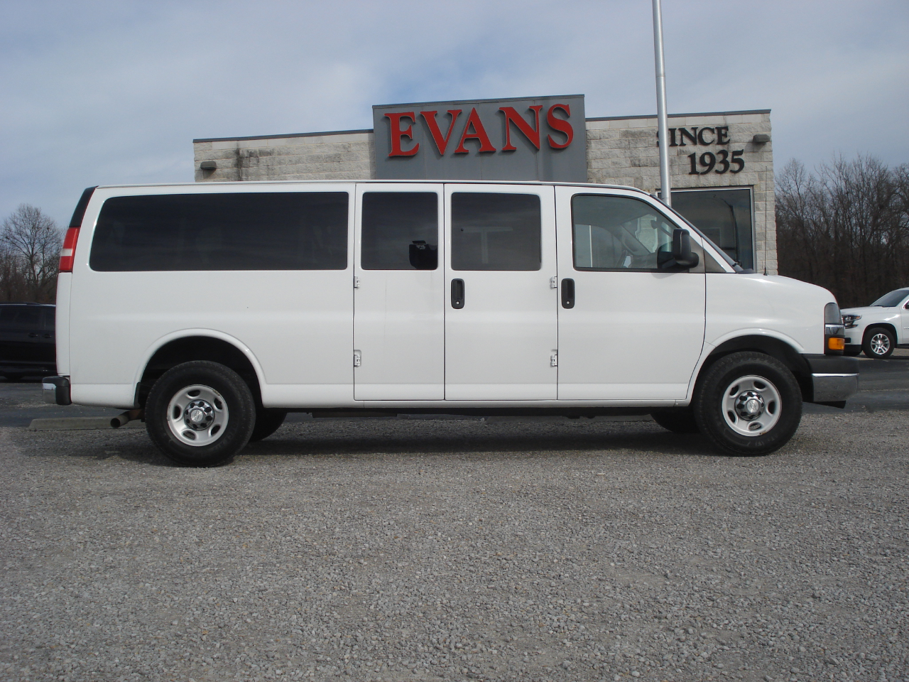 2016 Chevrolet Express LT 3500 Extended 15 PASSANGER VAN
