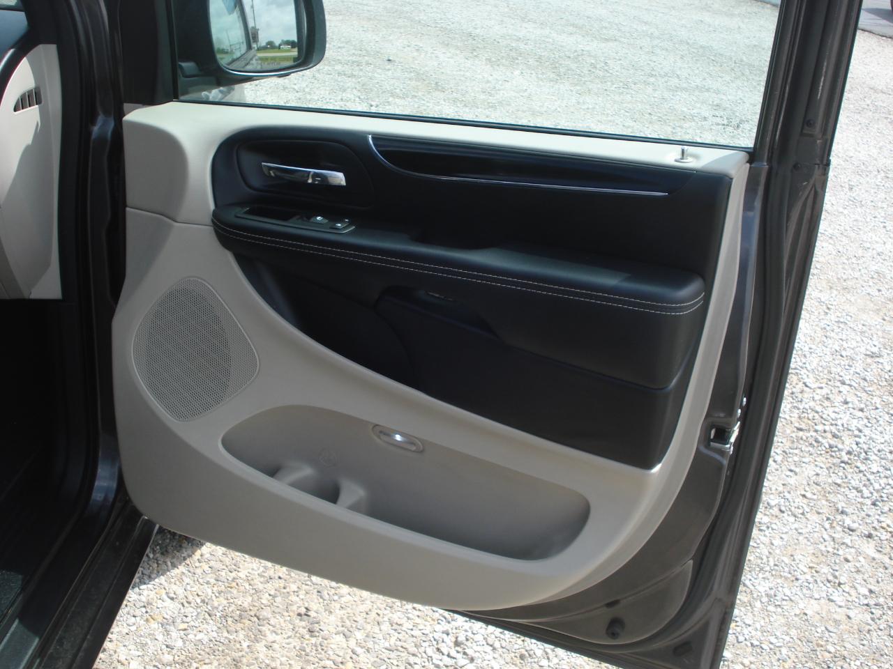 Dodge Grand Caravan SE 2016