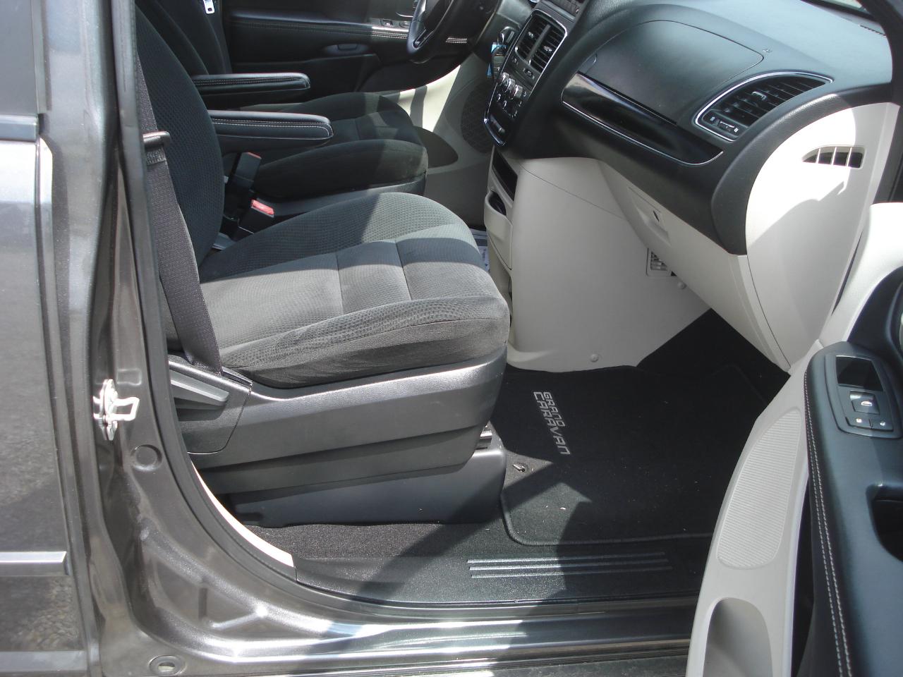 Dodge Grand Caravan SE 2016