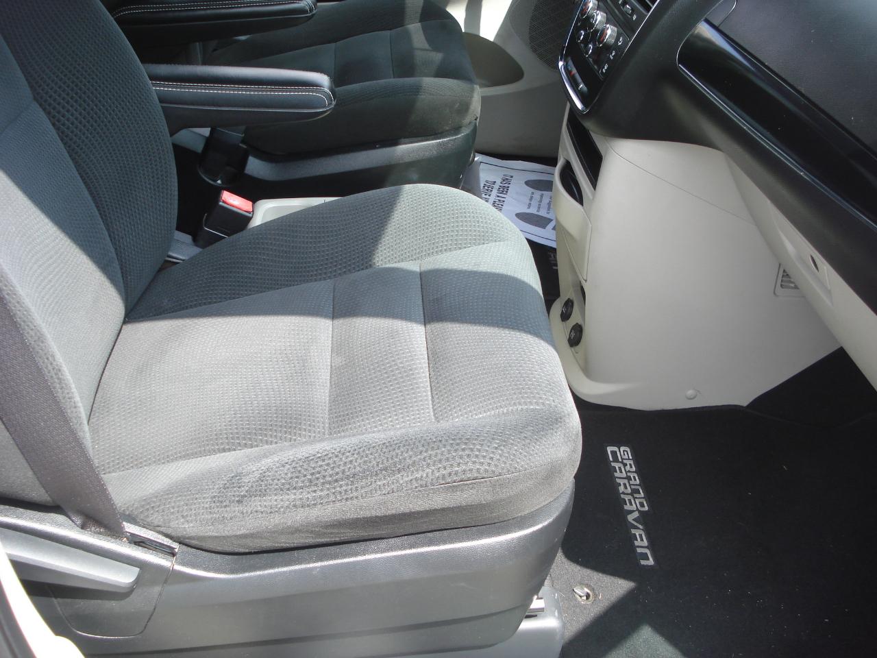 Dodge Grand Caravan SE 2016