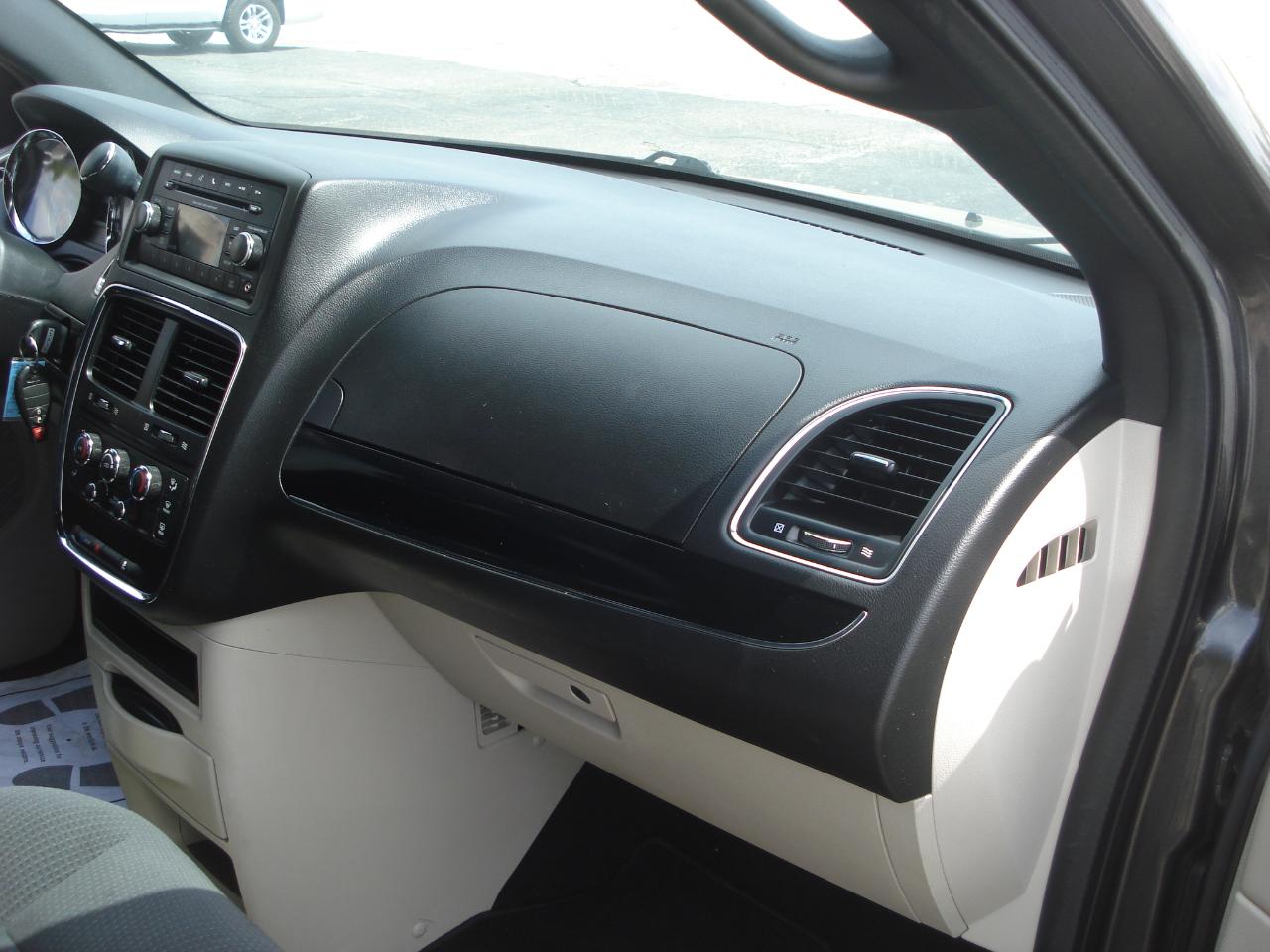 Dodge Grand Caravan SE 2016