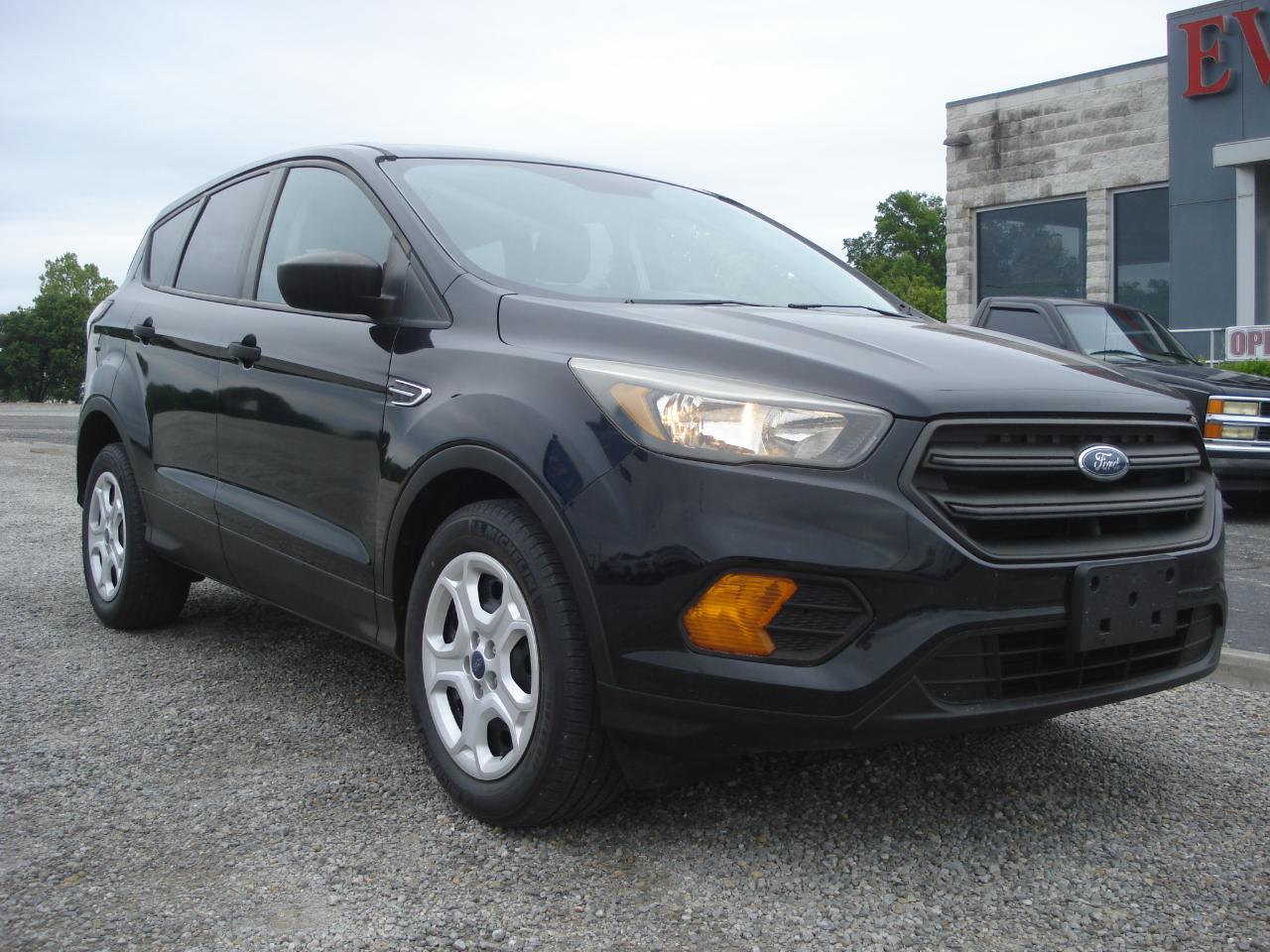 Ford Escape S FWD 2018