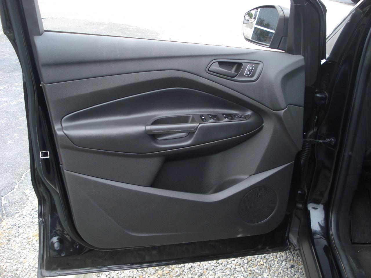 Ford Escape S FWD 2018