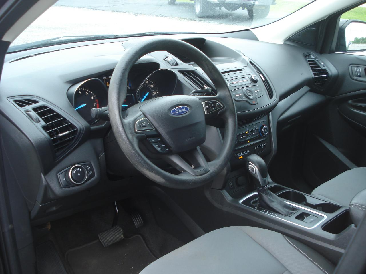 Ford Escape S FWD 2018