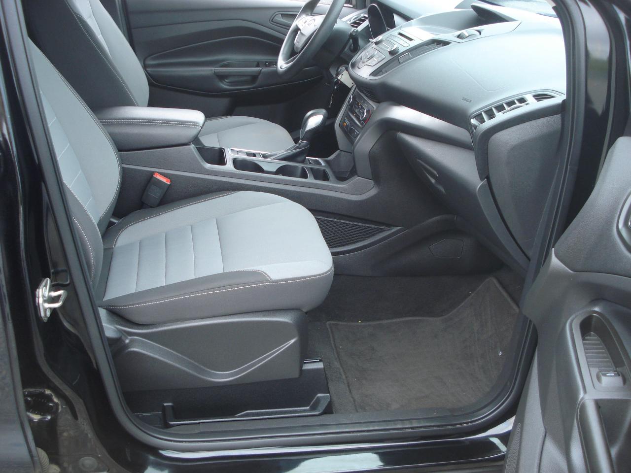 Ford Escape S FWD 2018