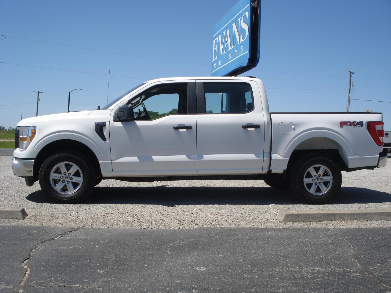 Ford F-150 XL SuperCrew 5.5-ft. Bed 4WD 2022