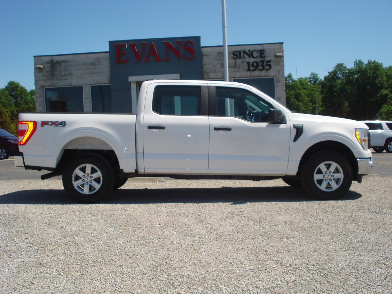 Ford F-150 XL SuperCrew 5.5-ft. Bed 4WD 2022