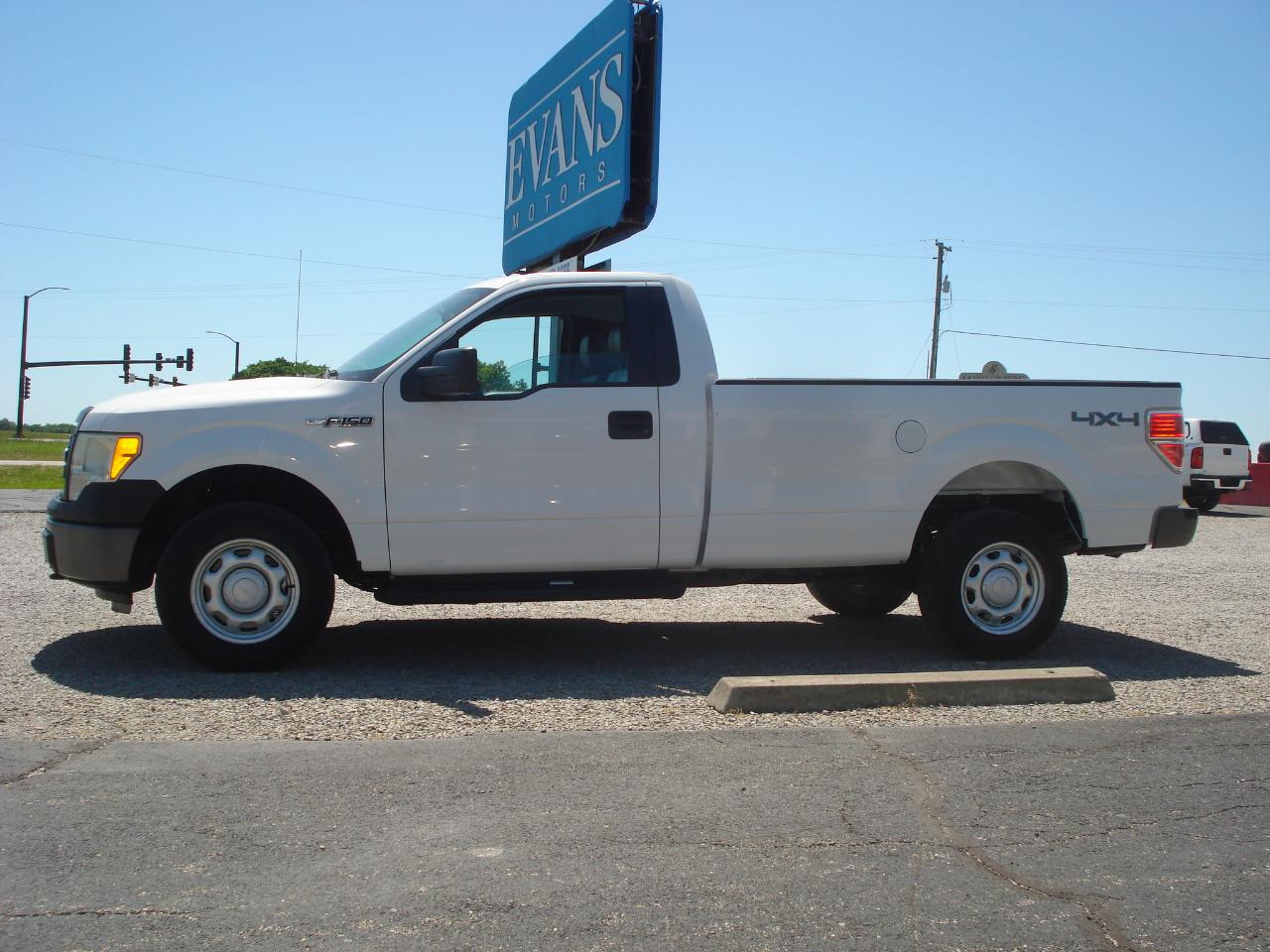 Ford F-150 XL 8-ft. Bed 4WD 2014