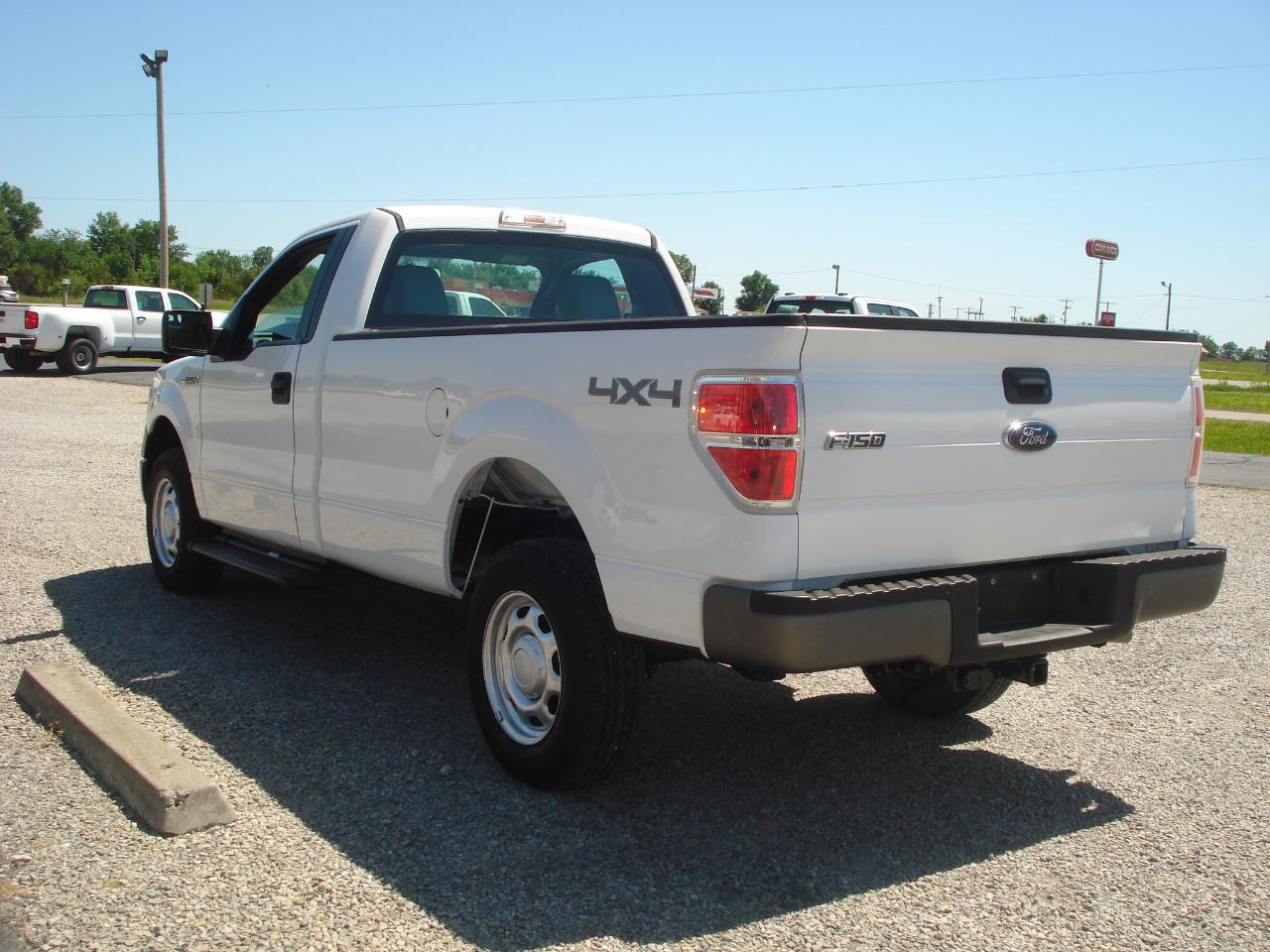 Ford F-150 XL 8-ft. Bed 4WD 2014