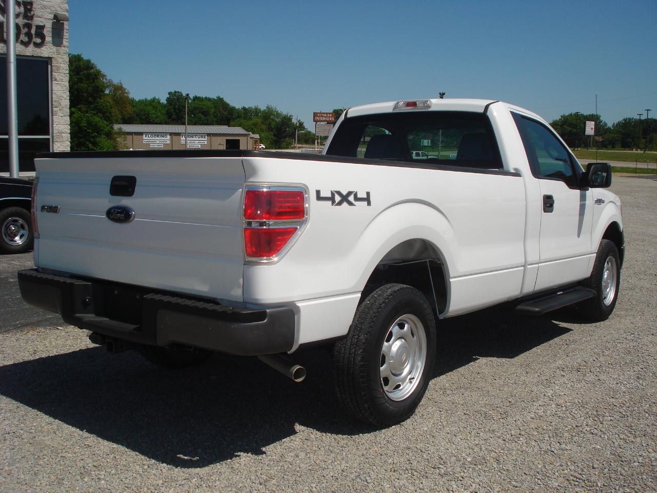 Ford F-150 XL 8-ft. Bed 4WD 2014