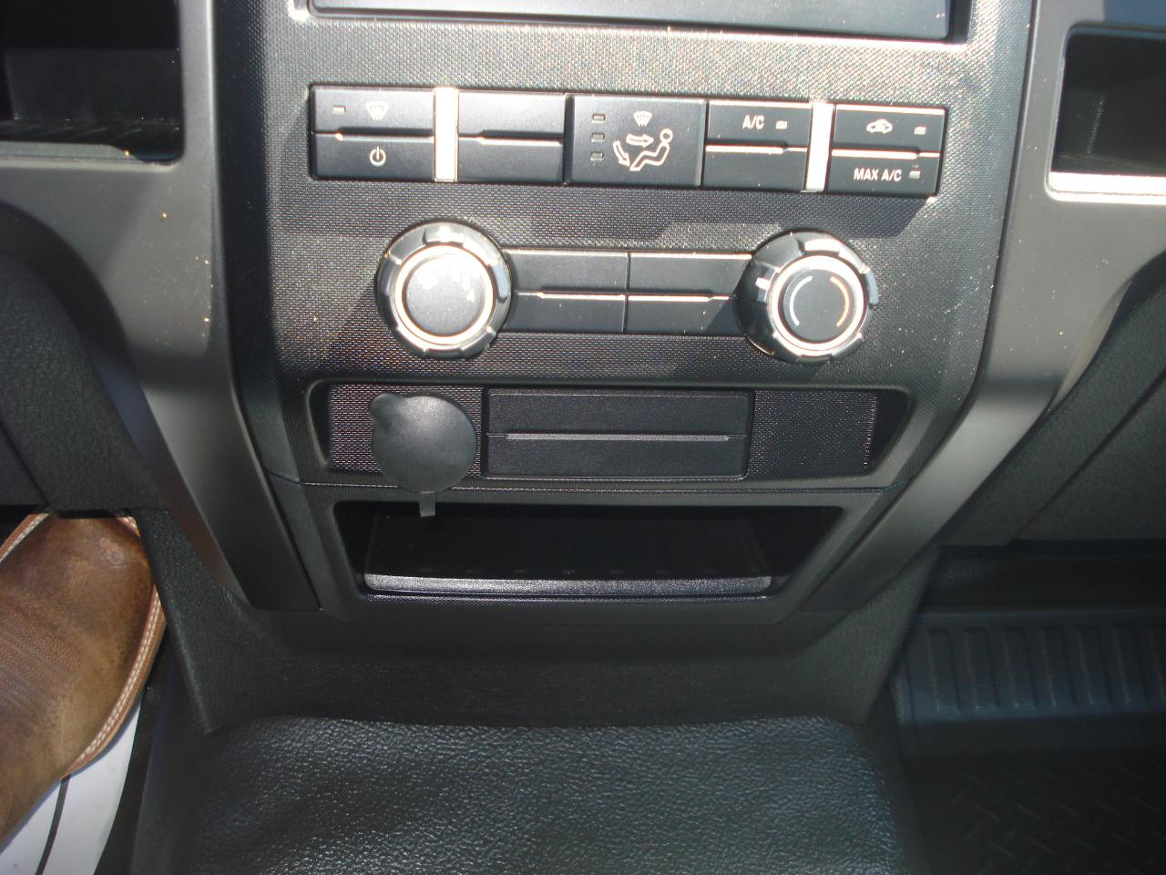 Ford F-150 XL 8-ft. Bed 4WD 2014