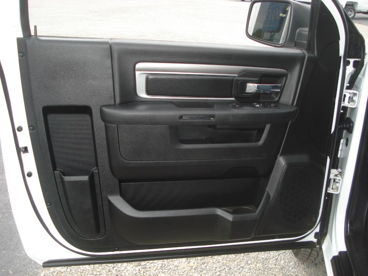 RAM 1500 Classic Tradesman Regular Cab LWB 2WD 2023