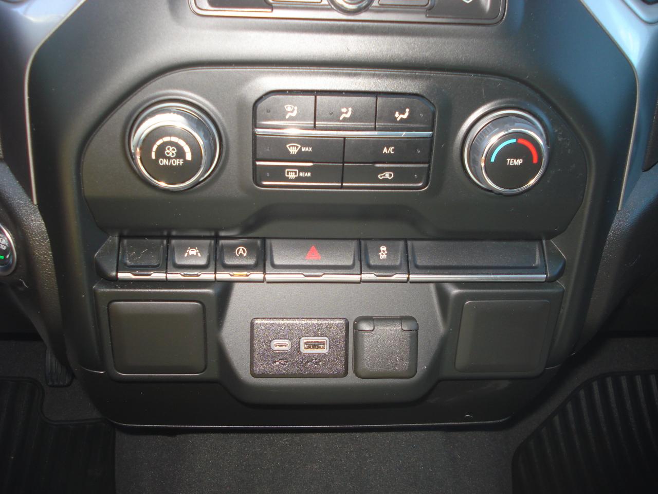 Chevrolet Silverado 1500  2024