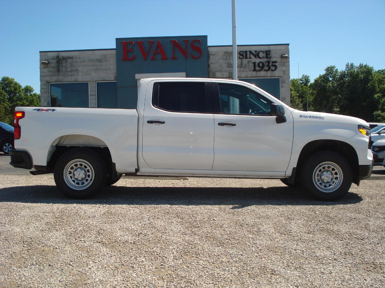 Chevrolet Silverado 1500  2024