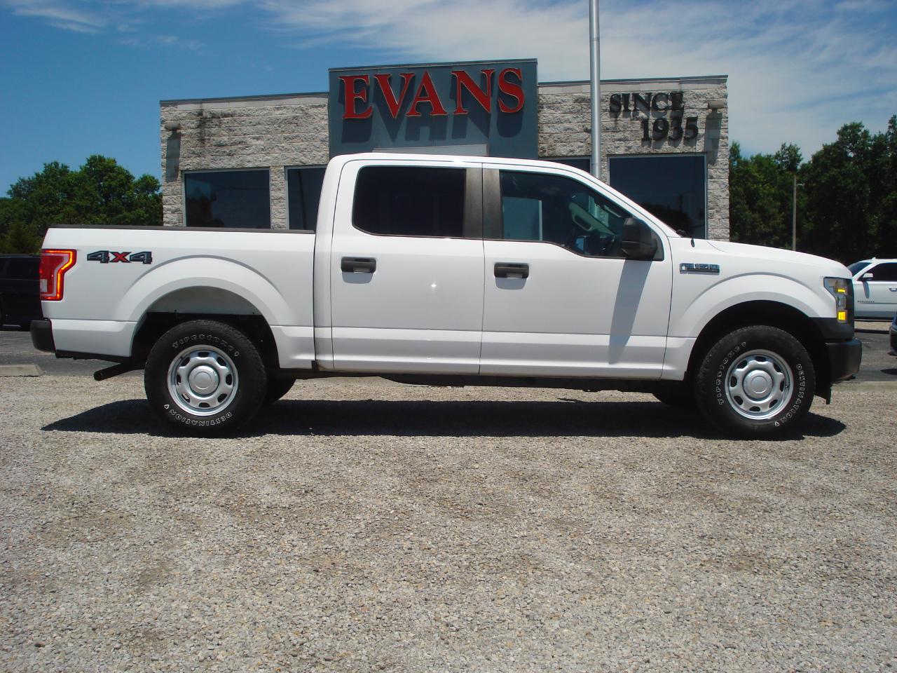 2017 Ford F-150 4DR SuperCrew 5.5 Bed 4WD