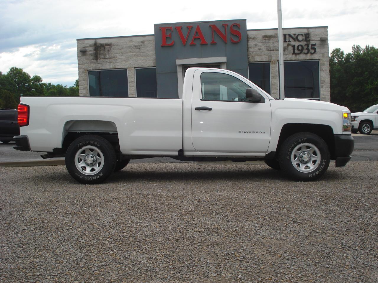 2017 Chevrolet Silverado 1500 2DR REGULAR CAB Long Box 2WD